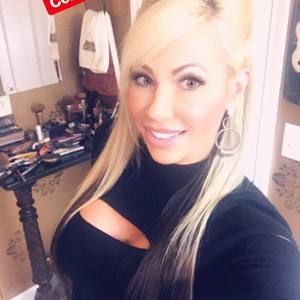 Meet your Posher, Stacy